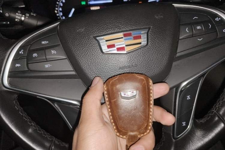 Used Cadillac XT5 2016 25T Luxury Model
