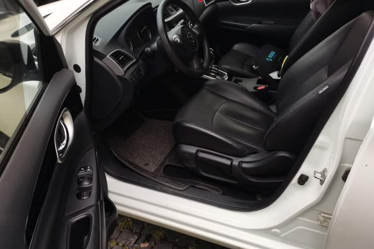 Used Nissan Sylphy 2016 Classic 1.6 XL Automatic Luxury Edition Driver Seat