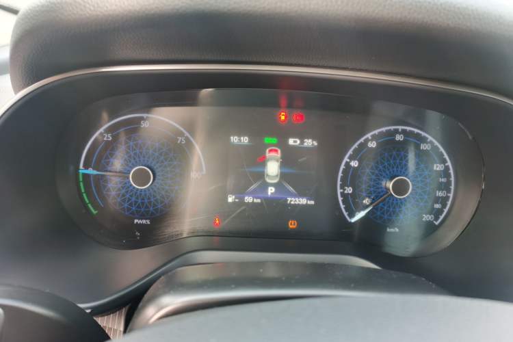 Used Hongqi E-QM5 2022 431 km Charge & Enjoy Edition
