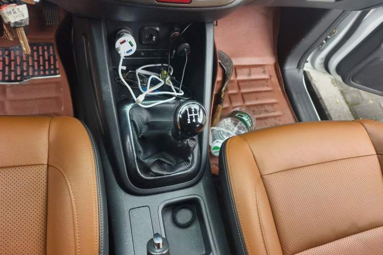 Used CHANGAN OSHAN CX70 2016 1.6L Manual Luxury Model
