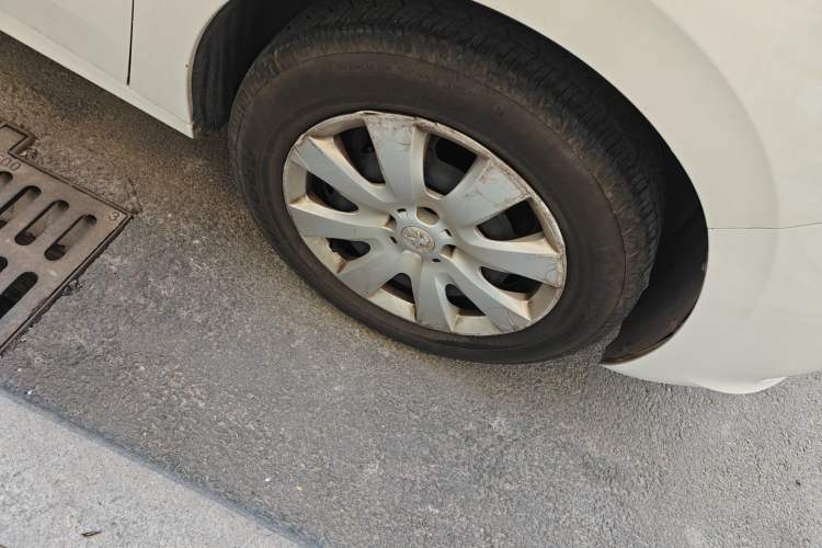 Used Peugeot 301 2016 1.6L Manual Comfort Edition Right Front Wheel Hub