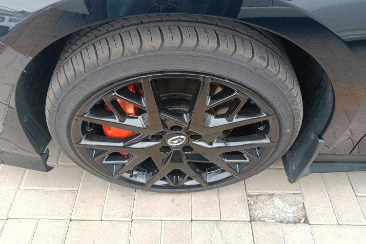 Used GAC Trumpchi EMPOW 2023 400T Automatic R MAX Left Front Wheel Hub