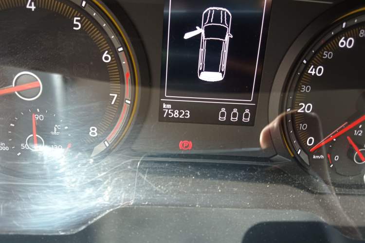 Used Volkswagen Tharu 2019 280TSI Two-Wheel Drive Luxury Version China VI Standard Odometer Close Up