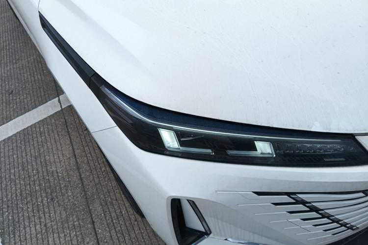 Used CHANGAN Eado 2024 1.5T GDI Automatic Flagship Edition Right Front Headlight