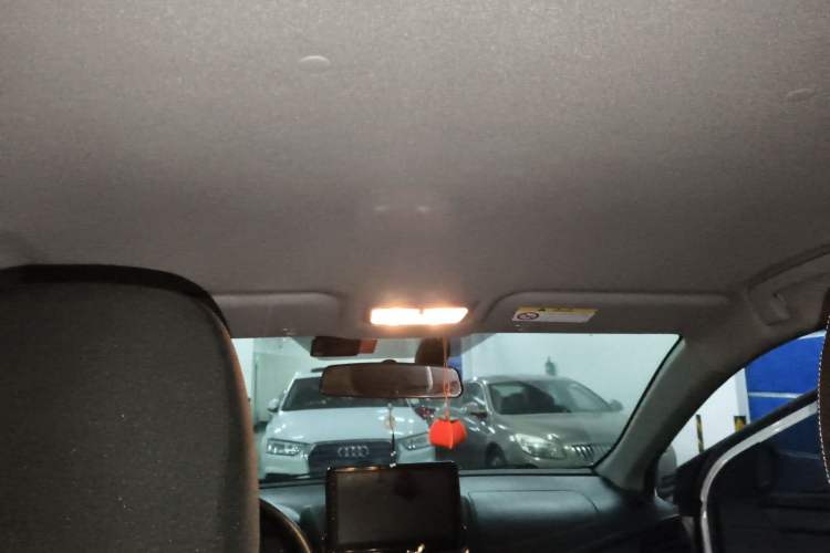 Used Toyota YARiS L Zhi Xuan 2020 1.5L CVT Leading Edition Headliner