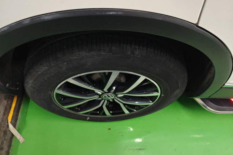 Used Volkswagen Tiguan L 2018 330TSI Automatic Two-Wheel Drive Luxury Edition