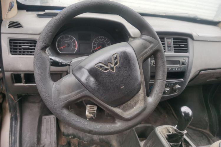 Used Wuling Rongguang 2014 1.5L S Standard Version Steering Wheel