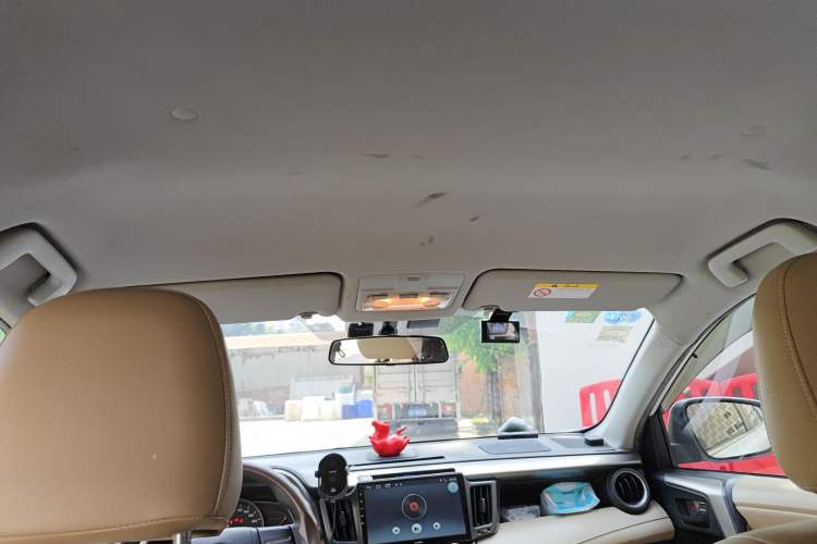 Used Toyota RAV4 2013 2.0L CVT Two-Wheel Drive Urban Edition
