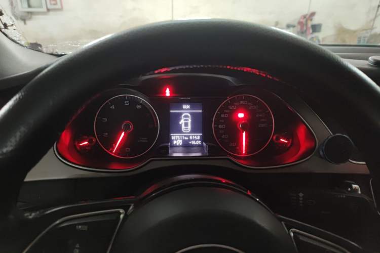 Used Audi A4L 2015 35 TFSI Automatic Standard Model Instrument Cluster