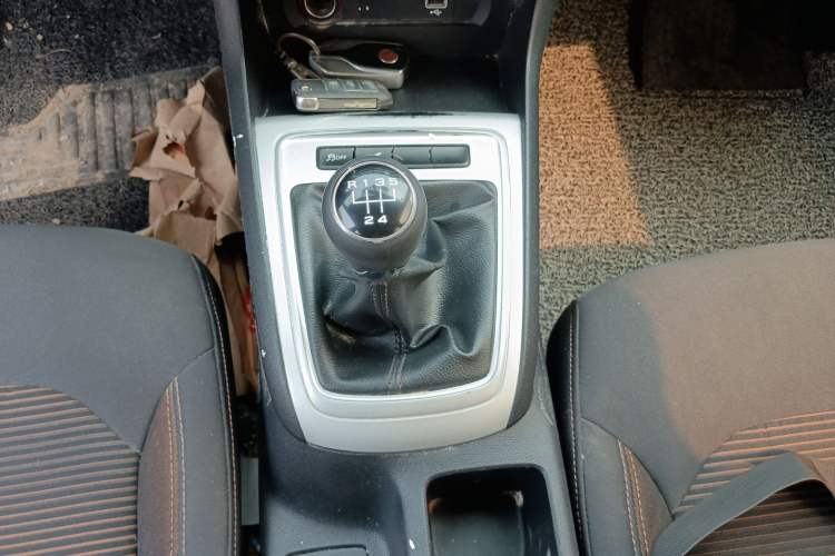 Used Roewe i6 2020 PLUS 1.6L Manual 4G Connect Glory Luxury Edition