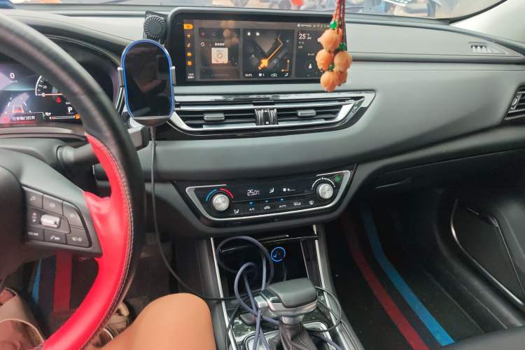 Used CHANGAN Ruicheng CC 2022 Blue Whale Edition 1.5T DCT Prestige Model