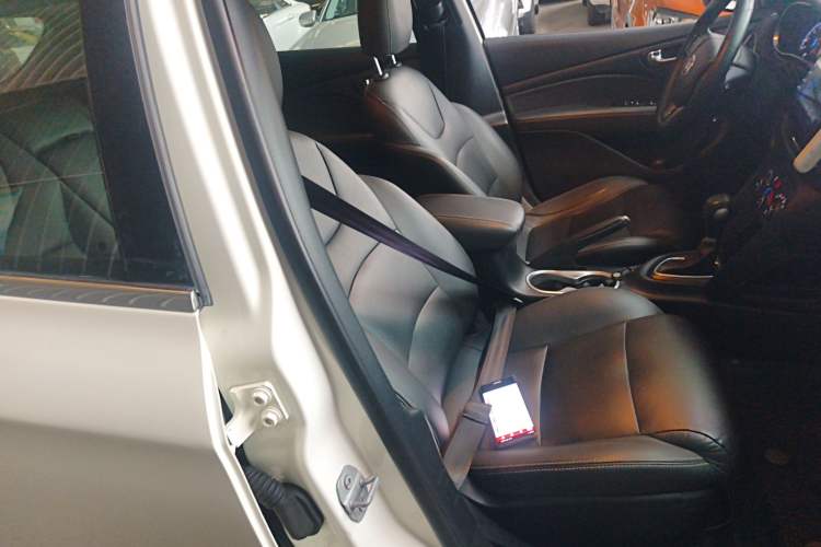 Used Fiat Ottimo 2014 1.4T Automatic Comfort Edition Right Front Seat