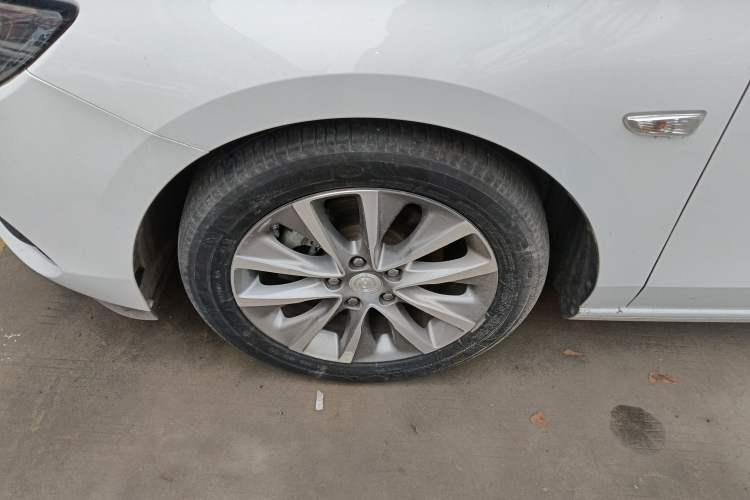 Used Buick GL6 2019 18T 6-Seater Connected Luxury Version China VI Standard
