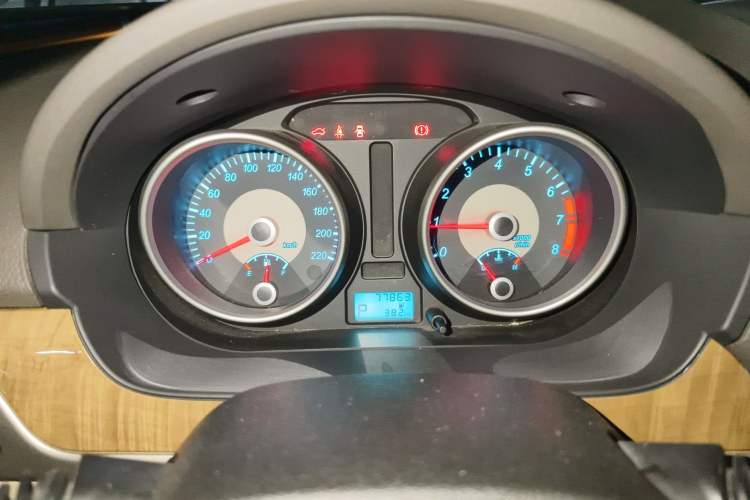 Used Buick Excelle 2015 1.5L Automatic Classic Model
