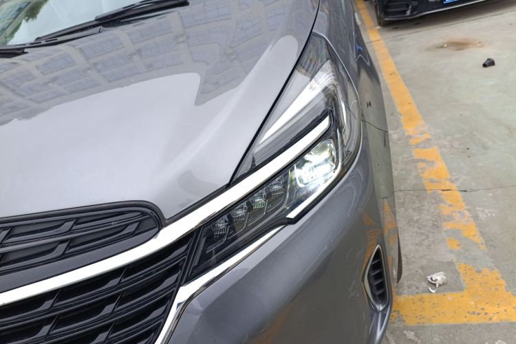 Used Buick GL8 2022 Land Business Class 652T Luxury Model Left Front Headlight