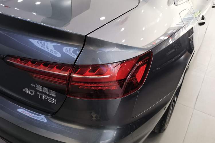 Used Audi A4L 2022 40 TFSI Luxury Dynamic Model
