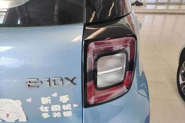 Used SOL E10X 2021 302 km Range Luxury Version 30.2 kWh Right Rear Taillight