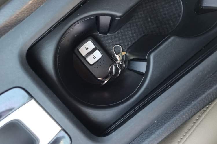 Used Honda Jade 2016 1.8L Automatic Comfort Elite Version 5 Seats Vehicle Key