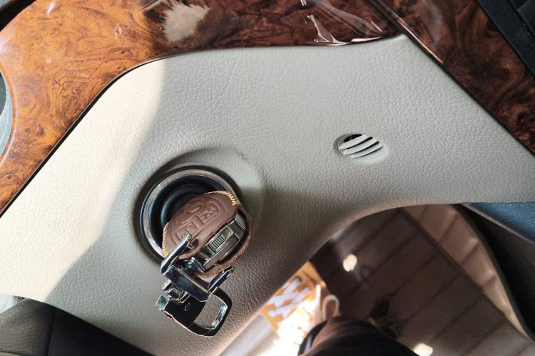 Used Mercedes-Benz Viano 2013 3.0L Comfort Edition
