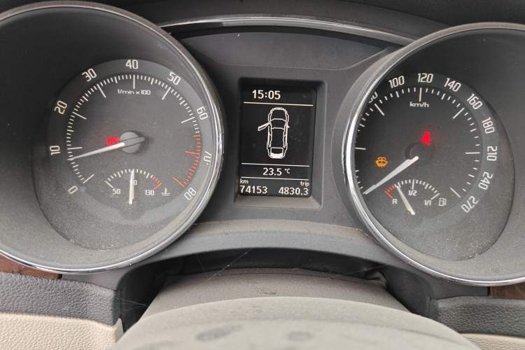 Used Skoda Superb 2013 1.8 TSI Manual MingShi Edition