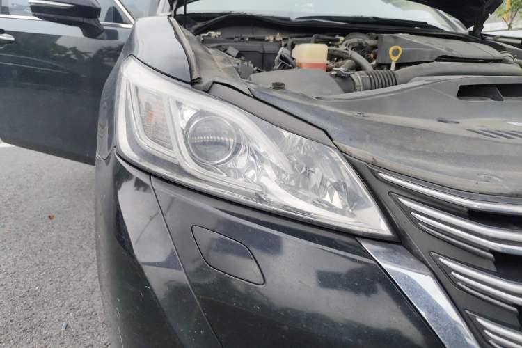 Used Toyota Crown 2015 2.0T Elite Edition Right Front Headlight