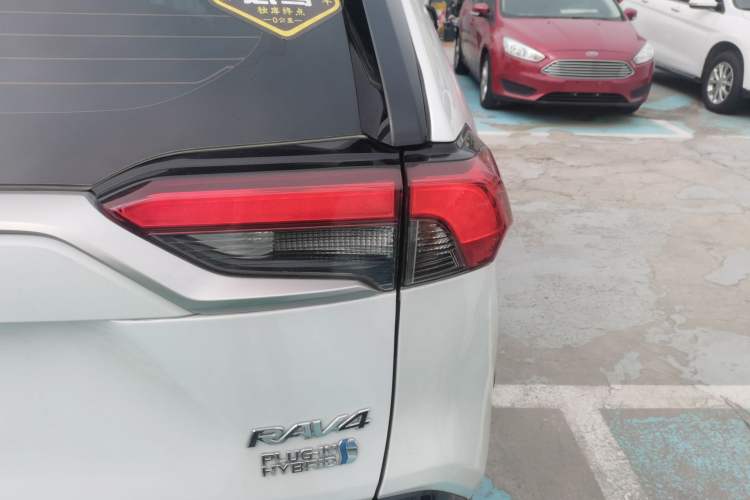 Used Toyota RAV4 Rongfang Plug-in Hybrid 2021 2.5L 4x4 Flagship Pro