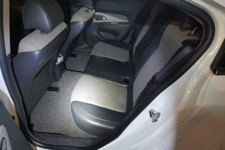 Used Chevrolet Cruze 2013 1.6L SL Grand Edition Automatic Left Rear Seat