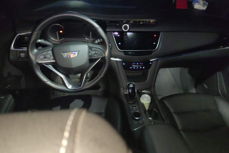 Used Cadillac XT6 2022 2.0T Six-Seater Four-Wheel-Drive Luxury Version