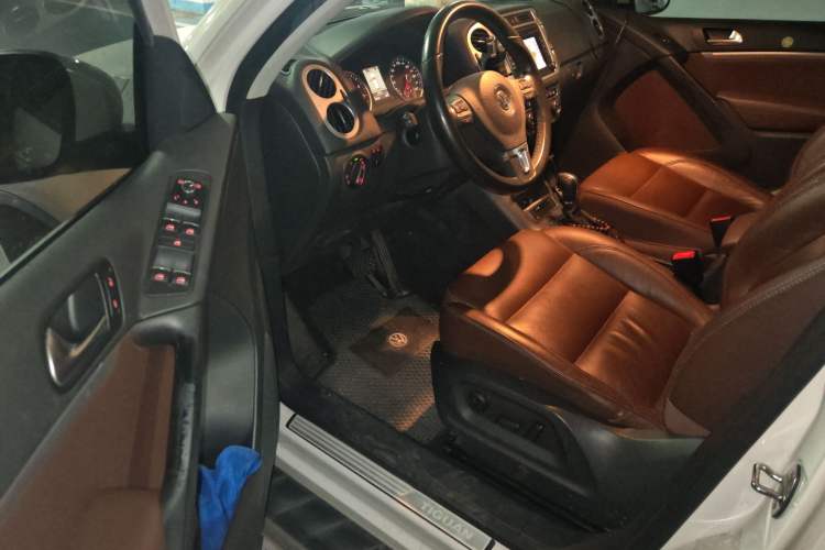 Used Volkswagen Tiguan L 2013 1.8 TSI Automatic Two-Wheel Drive Comfort Edition