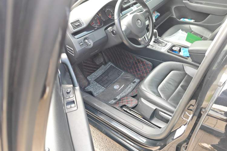 Used Volkswagen Magotan 2012 Revised 1.8TSI Comfort Version Driver Seat