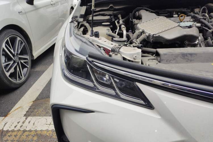 Used Toyota Corolla 2022 1.2T S-CVT Pioneer PLUS Edition Right Front Headlight