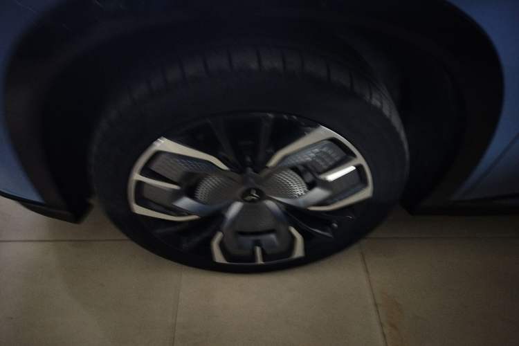 Used Hongqi Tiangong 08 2025 680 Ultra Four-Wheel-Drive Version Exterior 4