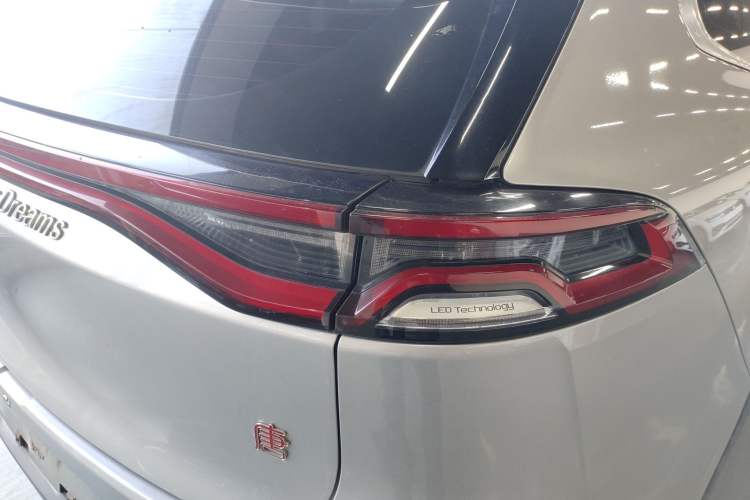 Used BYD Tang 2018 2.0T Automatic Smart Connect Prestige 7-Seater China V Standard
