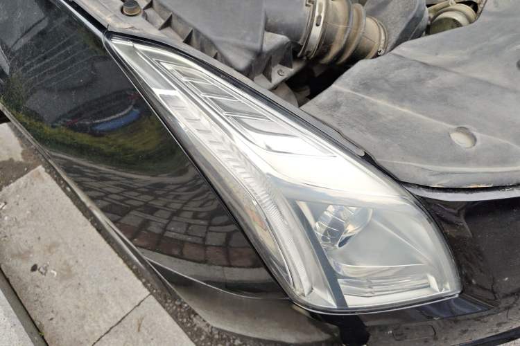 Used Cadillac XTS 2016 28T Tech Edition Right Front Headlight