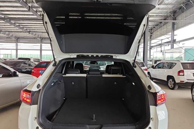 Used Volkswagen ID.4 CROZZ 2024 Pure Edition Limited Edition Trunk