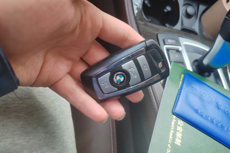 Used BMW 5 Series 2014 525Li Luxury Design Package Vehicle Key