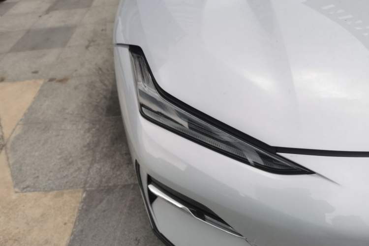 Used Geely Galaxy E8 2024 665 km Range Rear-Drive Starship Long-Range Version