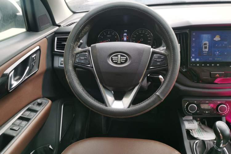 Used FAW Senya R7 2016 1.6L Manual Smart Version Steering Wheel