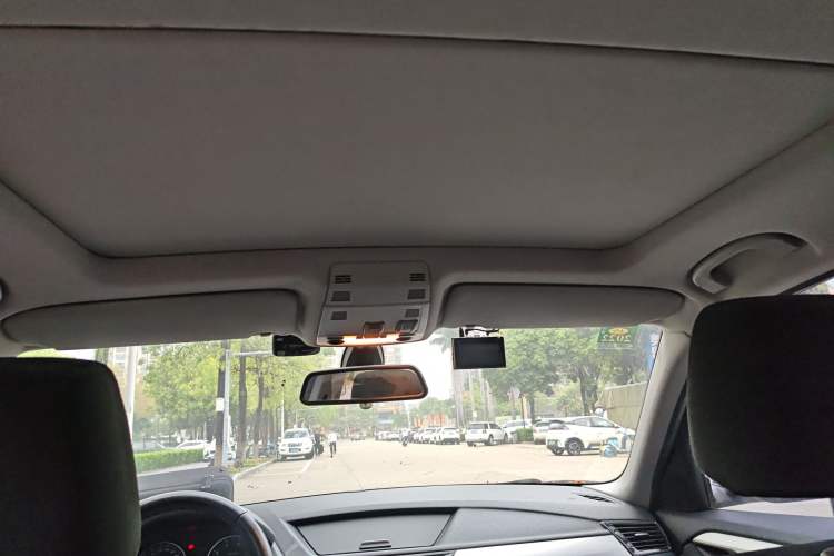 Used BMW X1 2014 sDrive18i Fashion Model
