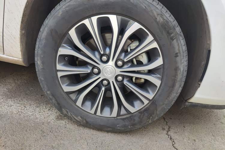 Used Buick GL8 2021 Land Cruiser Executive Class 652T Comfort Model