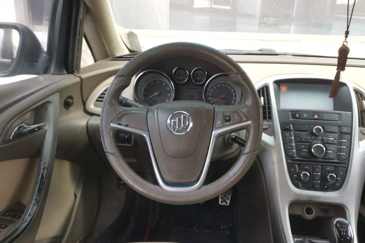 Used Buick GT 2010 GT 1.6L Manual Entry-Level Model
