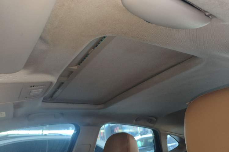 Used Buick GT 2013 GT 1.8L Automatic Fashion Edition Headliner