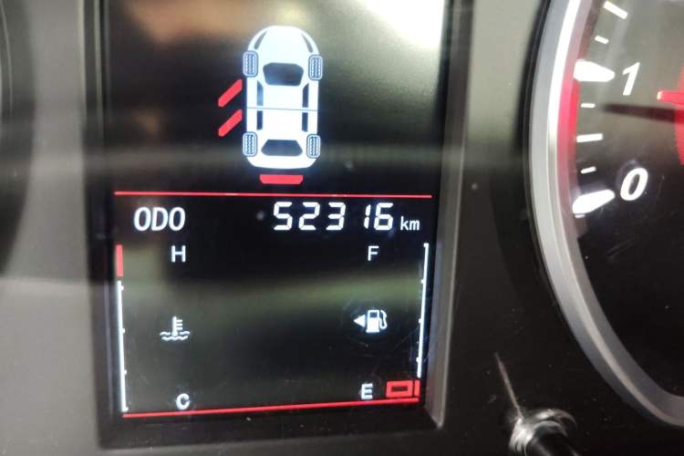 Used Soueast DX3 2019 1.5L Manual Luxury Model China VI Standard
