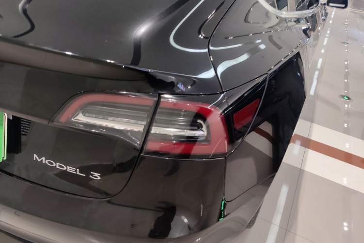 Used Tesla Model 3 2020 Long-Range Rear-Wheel-Drive Version
