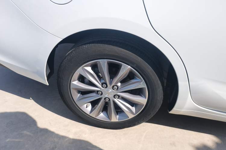 Used Chevrolet Monza 2022 320 Automatic Enjoyment Sunroof Version
