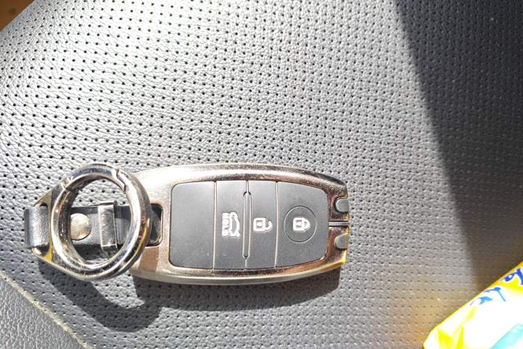 Used Kia K3 (Kai Shen) 2017 1.8L Automatic DLX Vehicle Key