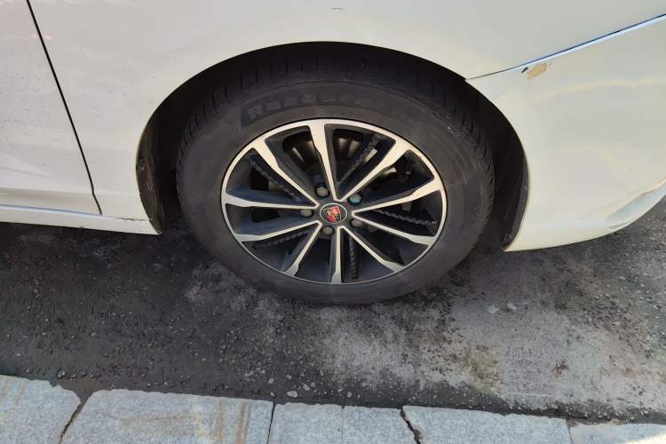 Used Roewe i5 2020 1.5L Automatic 4G Connect Luxury Flagship Edition