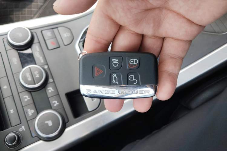 Used Land Rover Range Evoque 2015 2.0T Five-Door Fashion Edition Interior 1