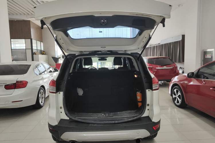 Used Ford Kuga 2013 1.6L GTDi Two-Wheel-Drive Trend Model
