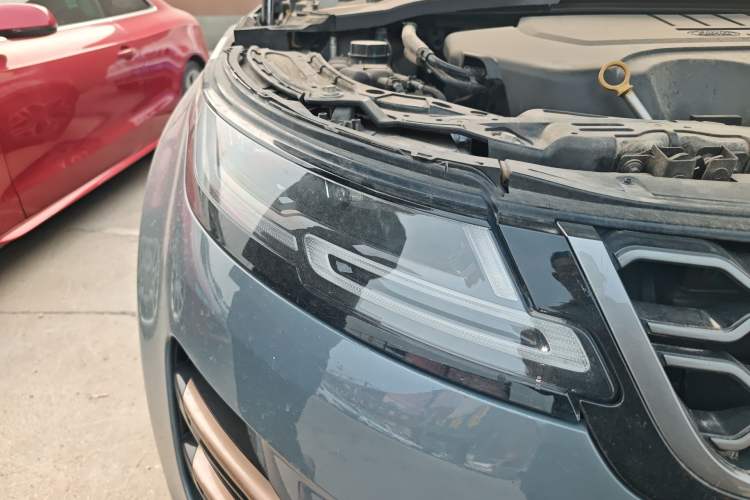 Used Land Rover Range Evoque 2020 249 PS R-DYNAMIC S Sport Edition Right Front Headlight